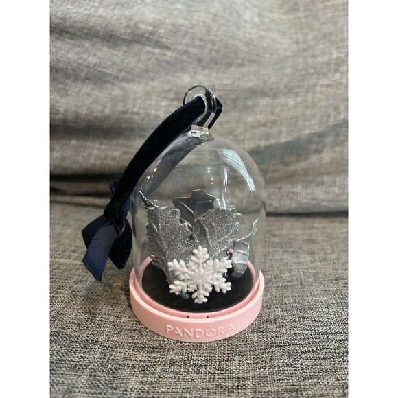 Pandora Limited Edition Winter Wonderland 2019 Ornament - Picture 1 of 8